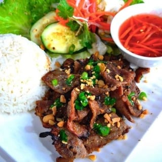 Com Pork with Steamed Rice