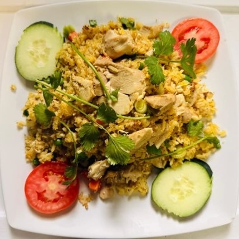 Delicious Chicken Fried Rice: A Vietnamese Favorite