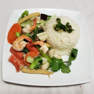 Pan Fried Seafood, Veggie with Rice